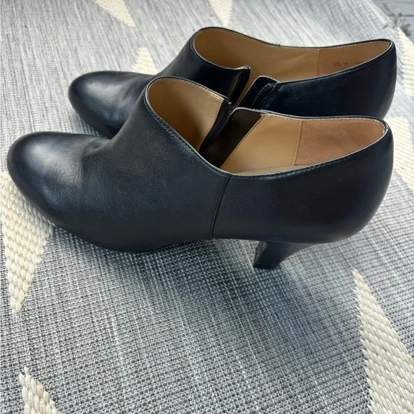 Naturalizer Black Block Heel Ankle Boot - Picture 2 of 6